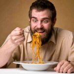 Se mangio pasta scaduta rischio l'intossicazione?