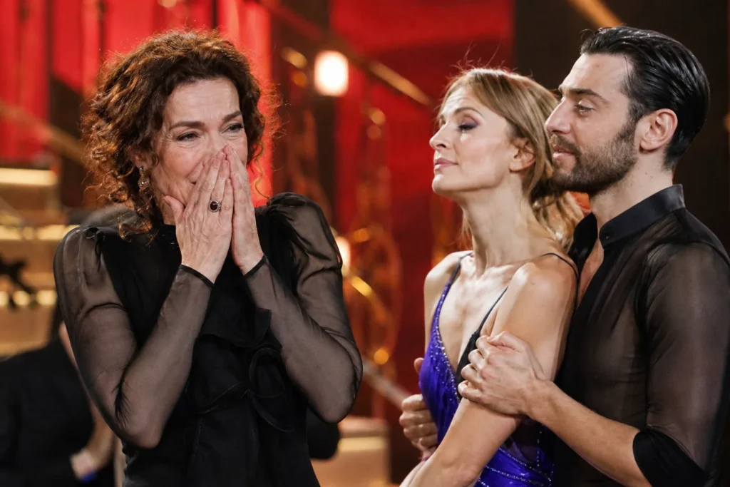 Ballando con le Stelle, pagelle 24 ottobre: Monica Guerritore straordinaria (9,5), Anna Safroncik in difficoltà