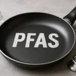 Padelle antiaderenti: PFAS rilevati in oltre metà dei modelli secondo studio tedesco